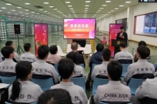 奏響青春之歌，感受奮斗力量！“青春思享嘉”黨的二十大精神宣講走進“未來工廠”