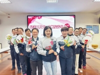 春風(fēng)十里，不如你笑顏！致最美的你們