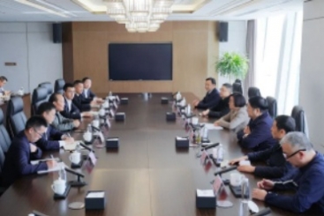 江西省委副書記、贛州市委書記吳忠瓊到中國巨石考察